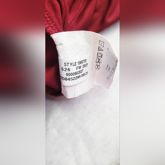 NWT! Under Armour Women's Yoga/Activewear Long Sleeve Cozy Fitness Bundle Small - Picture 6 of 17